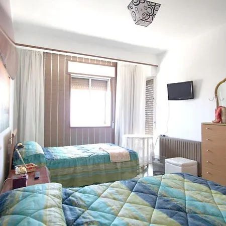 With 3 Bedrooms In Vitigudino, With Private Pool, Furnished Terrace And... *