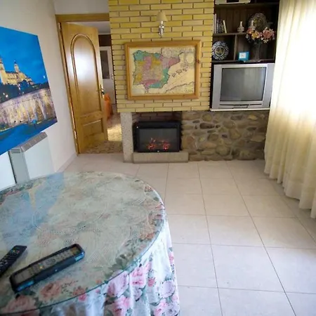 With 3 Bedrooms In Vitigudino, With Private Pool, Furnished Terrace And... * Vitigudino